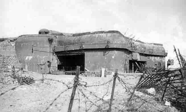 Ligne Maginot - BOVENBERG - A27 - (Ouvrage d'infanterie) - Bloc 3
Photo prise en 1940 sous l'occupation allemande