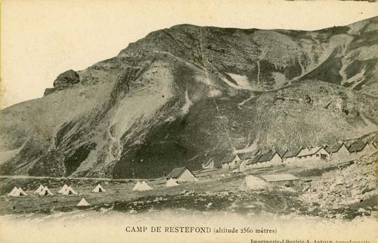 Ligne Maginot - FOURCHES - (Casernement) - La légende de la photo est erronée, il s'agit bien du camp des Fourches