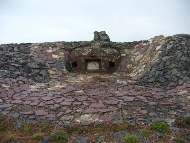 Ligne Maginot - Ouvrage d'artillerie de RIMPLAS - Bloc 3
La cloche JM avec son camouflage en pierres locales