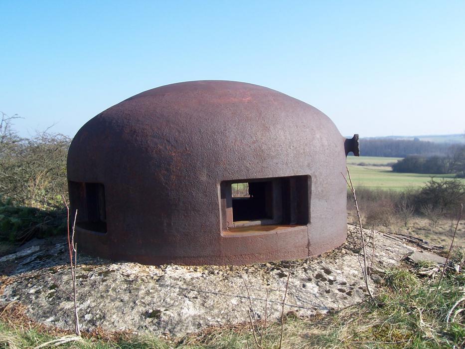 Ligne Maginot - PETIT REDERCHING - (Abri) - Cloche GFM du coffre est, la seule encore visible