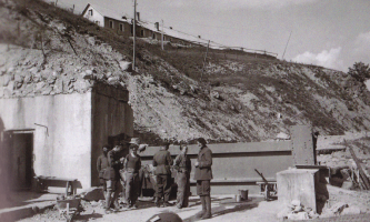 Tourisme Maginot - MONTGENEVRE (BARRAGE RAPIDE) - (Blockhaus pour arme infanterie) - Le barrage après les hostilités