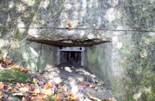 Ligne Maginot - SCHITTEFELD 2 - (Blockhaus pour arme infanterie) - Créneau de défense rapprochée pour fusil-mitrailleur