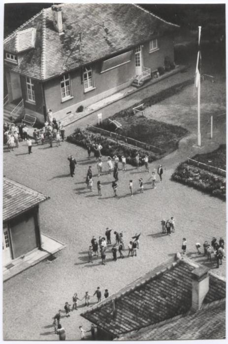 Ligne Maginot - WILLERHOF - (Camp de sureté) - Photo prise dans les années 50 60, le casernement est alors utilisé comme colonie de vacances