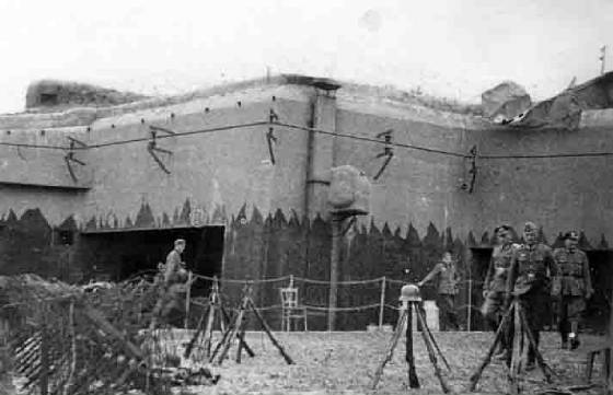 Ligne Maginot - BOVENBERG - A27 - (Ouvrage d'infanterie) - Bloc 1
Photo prise en 1940 sous l'occupation allemande