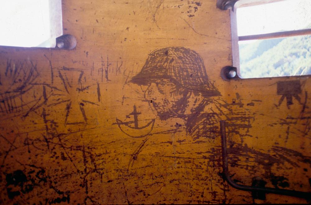 Ligne Maginot - COL DE BROUIS (CDB) - E01 - (Ouvrage d'infanterie) - Graffitis allemands dans l\'une des cloches de l\'ouvrage