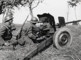 Ligne Maginot - Canon antichar de 25SA mle 37 - Photo datée de mai 1940