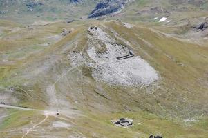 Ligne Maginot - Abri de SOLLIERES - Vue de Mont Froid est - au-dessus l'observatoire, au centre l'abri tôle métro inachevé probablement