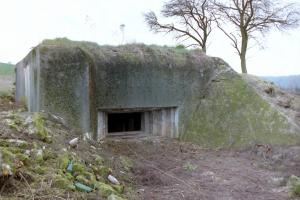 Ligne Maginot - Bb31-B - CLAUDE - (Blockhaus pour canon) - Vue du bloc en 1995