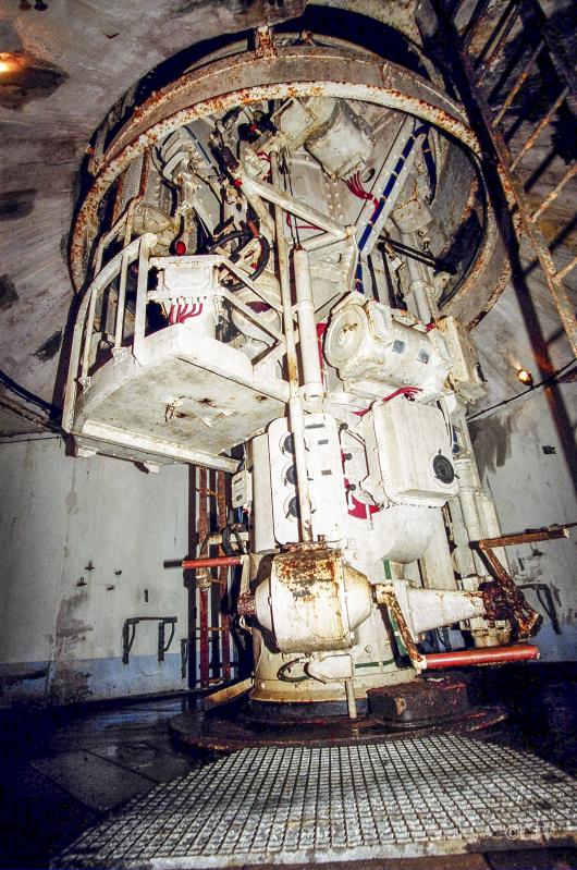 Ligne Maginot - SCHOENENBOURG - (Ouvrage d'artillerie) - Bloc 4
Tourelle de 75 R 32, l'étage intermédiaire