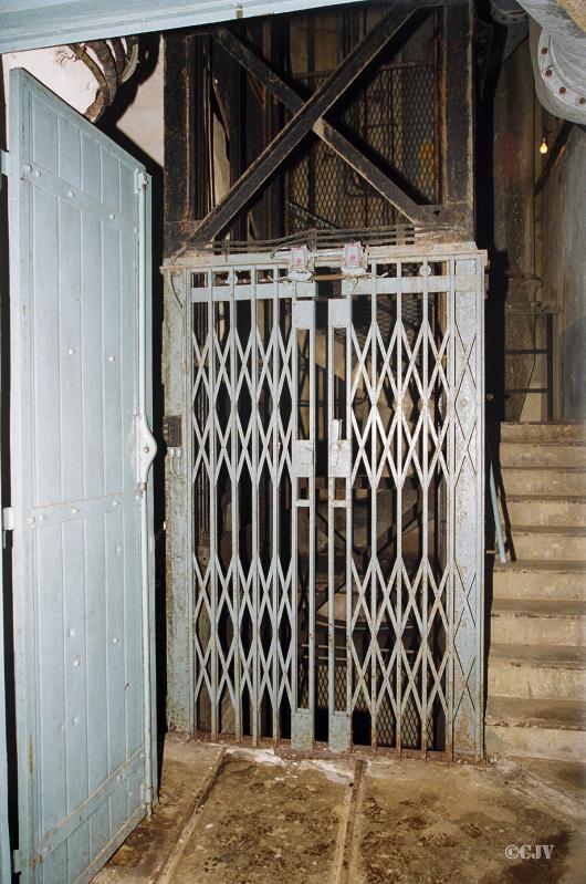 Ligne Maginot - SCHOENENBOURG - (Ouvrage d'artillerie) - Entrée des hommes