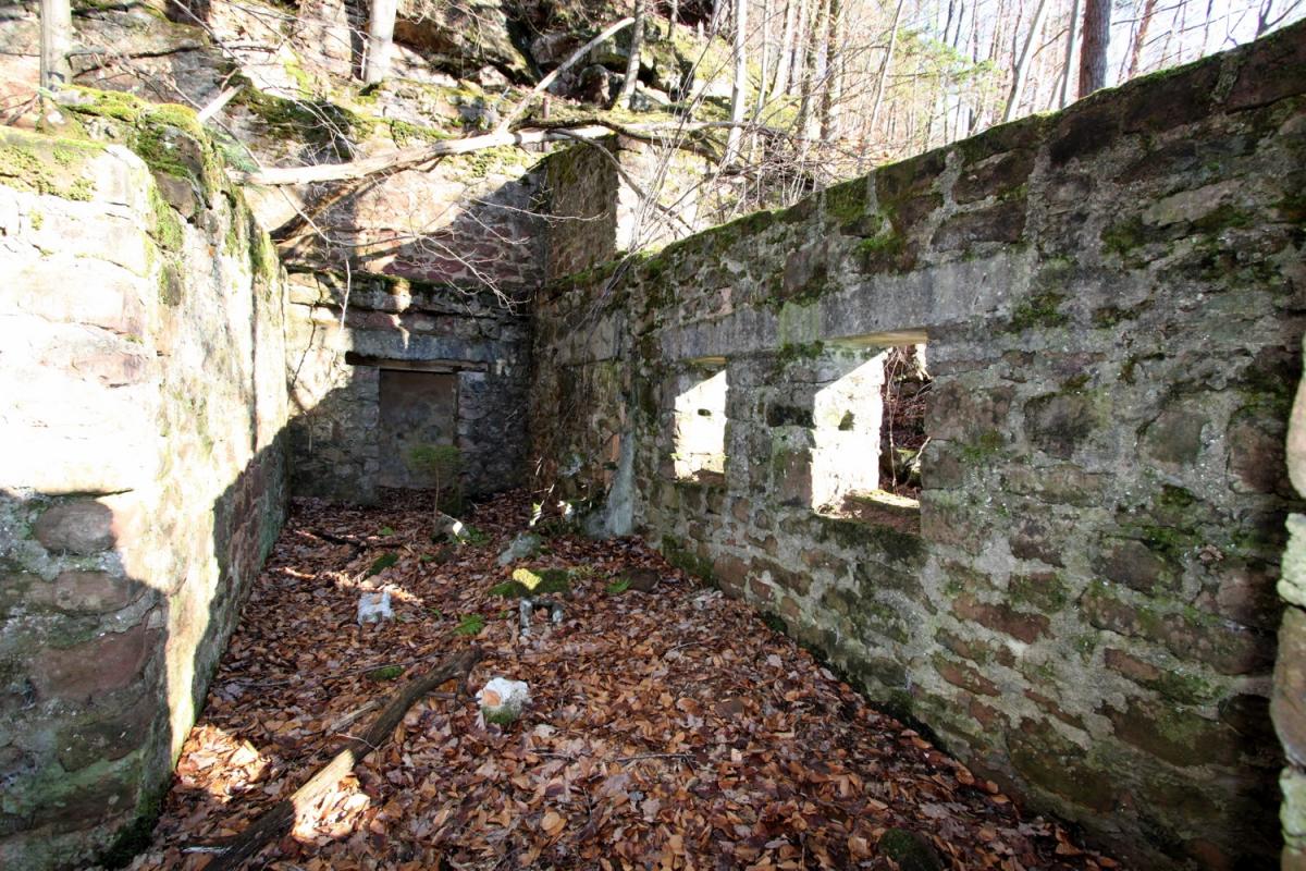 Ligne Maginot - PHILIPPSBOURG (154°RIF - 1/168°RAP) - (PC de Sous-Secteur) - Bâtiment extérieur                                     