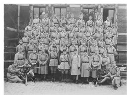 Ligne Maginot - 154° Régiment d'Infanterie de Forteresse - Une compagnie du régiment à Bitche
Photo antérieure à 1923