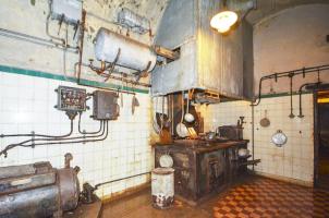 Tourisme Maginot - Ouvrage de la FERTE - La cuisine
La cuisinière à gas oil