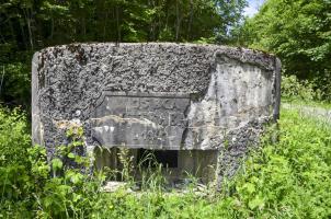 Ligne Maginot - CAPORAL TRABACH - (Blockhaus pour arme infanterie) - Vue extérieure - les dégradations dû au temps sont bien visible