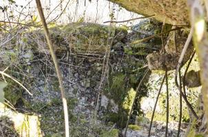 Ligne Maginot - CARREFOUR 224 NORD - (Blockhaus pour arme infanterie) - Partie détruite qui semble avoir été le créneau de tir.