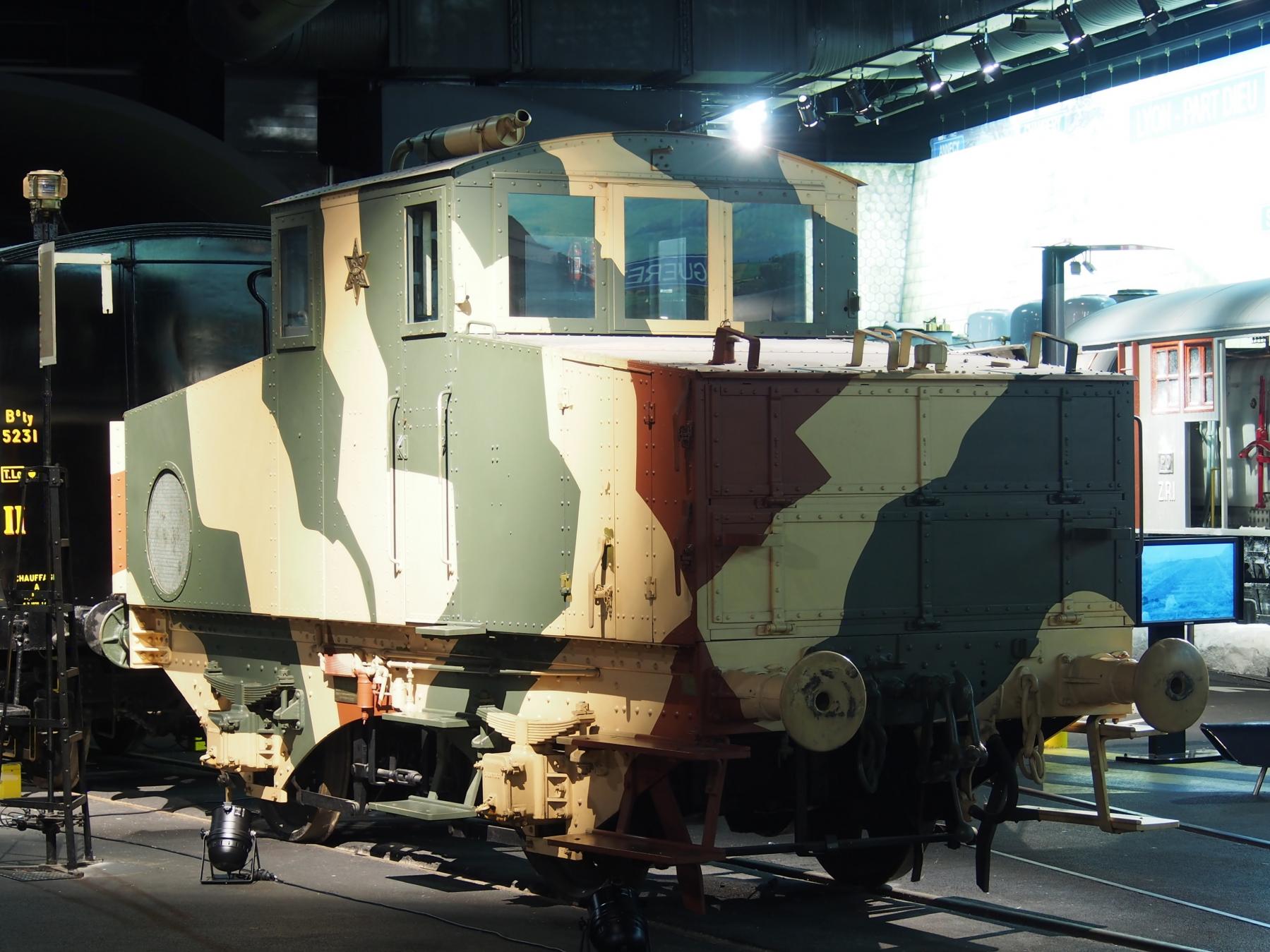 Ligne Maginot - Locotracteur Crochat 22L2N - Locotracteur pétrole-électrique Crochat de 120 CV 
Musée du train - Mulhouse