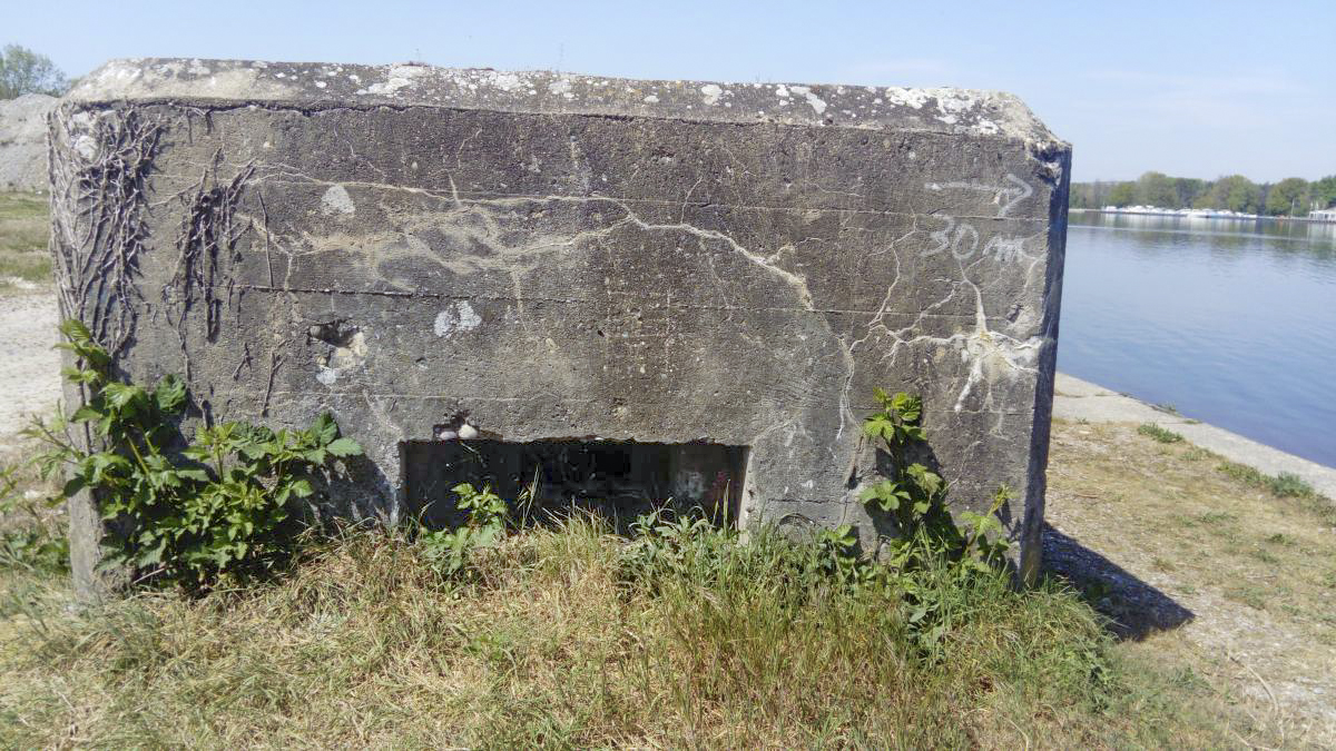 Ligne Maginot - VILLAGE-NEUF BERGE 9 - (Blockhaus pour arme infanterie) - 