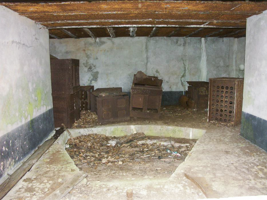 Ligne Maginot - Casemate d'artillerie du BIESENBERG - Emplacement gauche