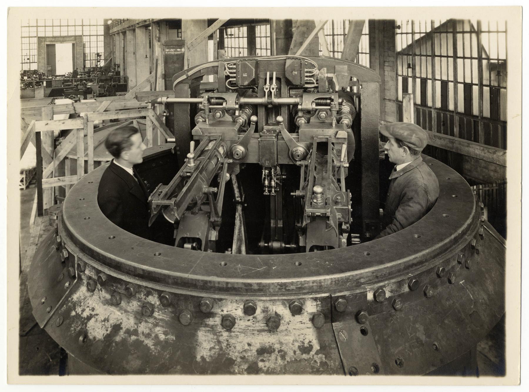 Ligne Maginot - Tourelle en construction. Vue étage supérieur - Fond Batignolles