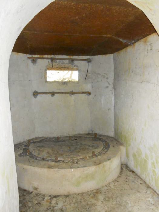 Ligne Maginot - ECLUSE 53 SUD - (Blockhaus pour canon) - Chambre de tir