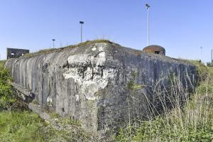 Ligne Maginot - SPORENINSEL - (Casemate d'infanterie - Double) - Mur frontal et chambre de tir sud