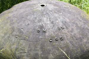 Ligne Maginot - 27/3 - FRIESENHEIM - (Casemate d'infanterie - Double) - Cloche GFM, détail de l'inscription