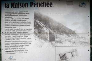 Ligne Maginot - RIEUX ROUX 1 - MAISON PENCHEE - (Casernement) - Panneau explicatif installé à côté du blockhaus