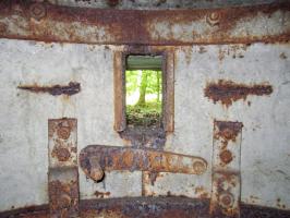 Ligne Maginot - ALLEE DU DEIESLACH 2 - (Blockhaus pour arme infanterie) - Fentes d'observation dans les volets de la chambre de tir