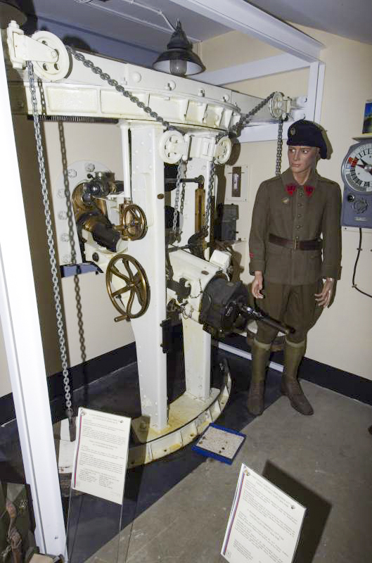 Ligne Maginot - Matériel de 75 mle 1931 de montagne pour casemate - Musée de l'Artillerie (Draguignan)