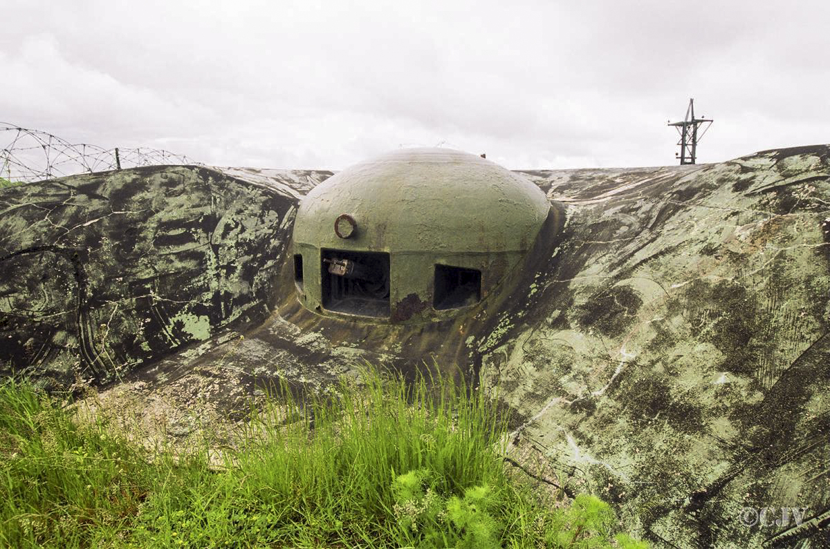 Ligne Maginot - BREHAIN OUEST (C2 DE L'OUVRAGE DE BREHAIN) - (Casemate d'infanterie - Simple) - La cloche pour jumelage de mitrailleuses Reibel MAC 31