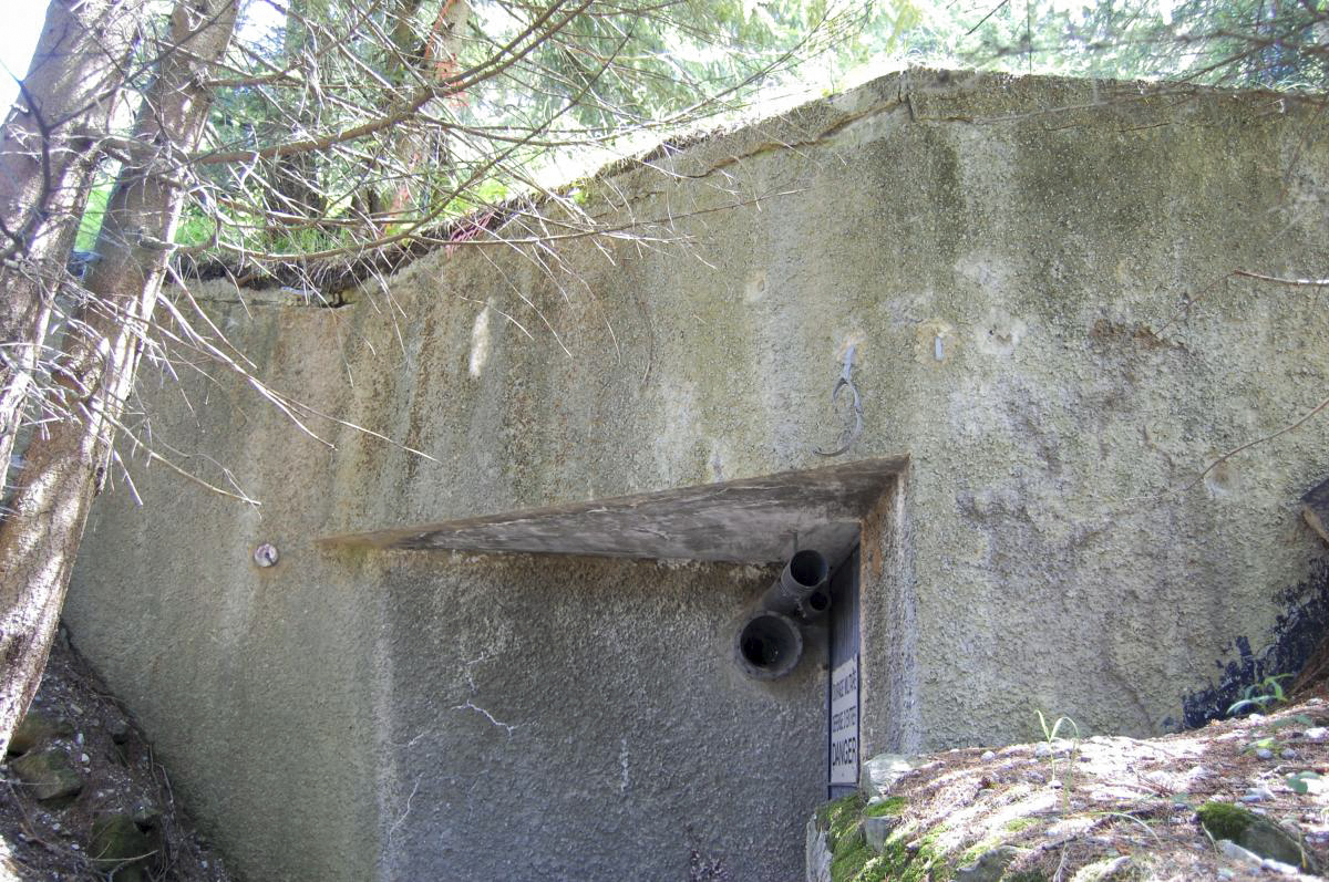 Ligne Maginot - Central téléphonique du Charmaix - Reste de l'antenne radio