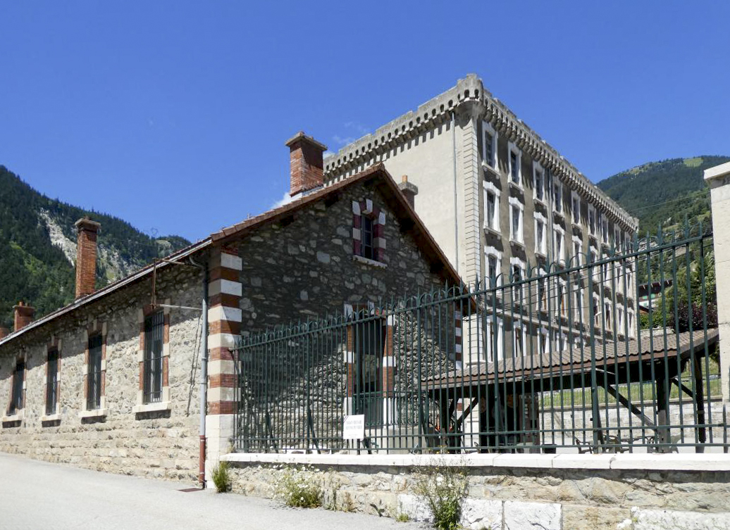 Ligne Maginot - CASERNE LOUTRAZ - (Casernement) - 2019