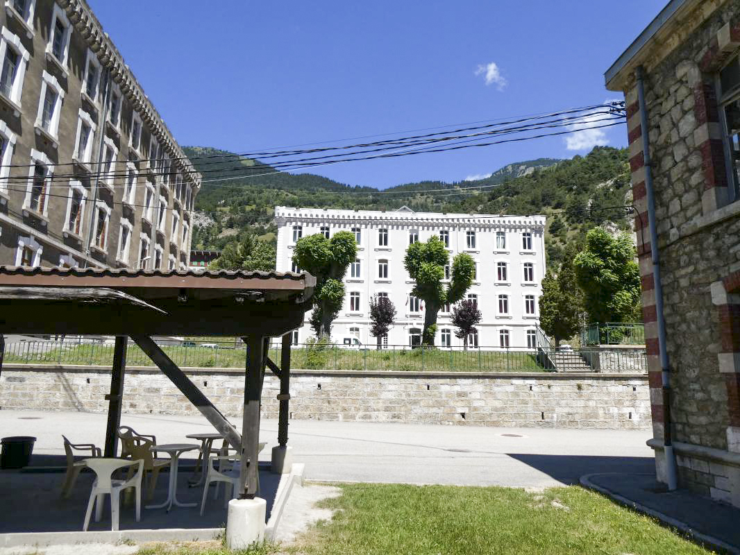 Ligne Maginot - CASERNE LOUTRAZ - (Casernement) - 2019