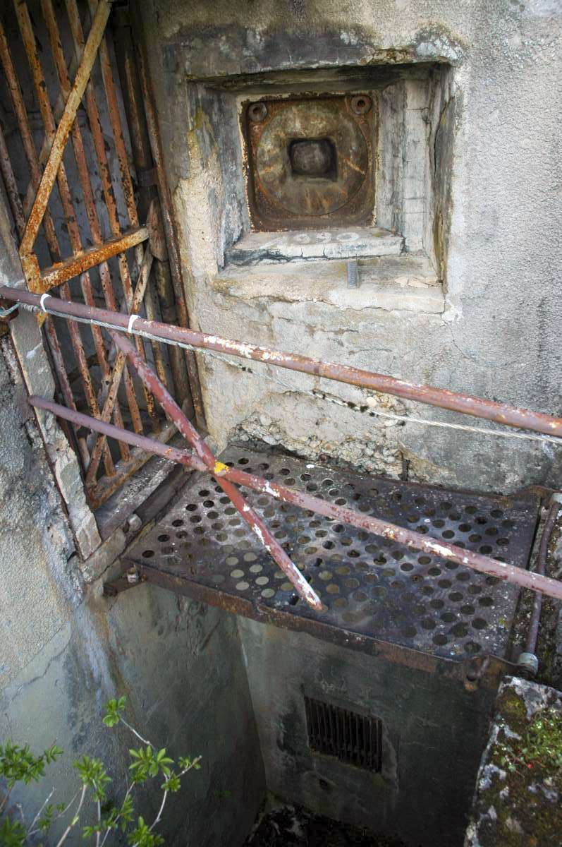 Ligne Maginot - NORD-OUEST DE SINGLING GAUCHE - (Casemate d'infanterie) - L'entrée