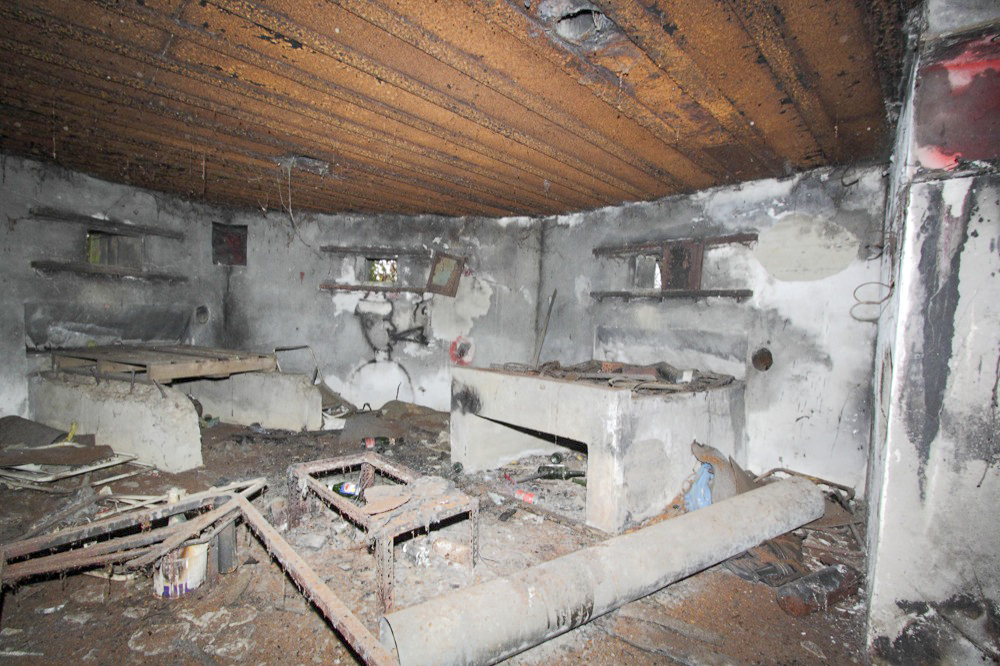 Ligne Maginot - OBSERVATOIRE Est des CERISIERS ( Blockhaus pour arme infanterie ) - Chambre de tir