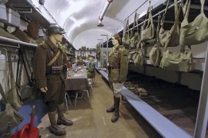 Ligne Maginot - SCHOENENBOURG - (Ouvrage d'artillerie) - Casernement
L'une des chambrées de l'ouvrage