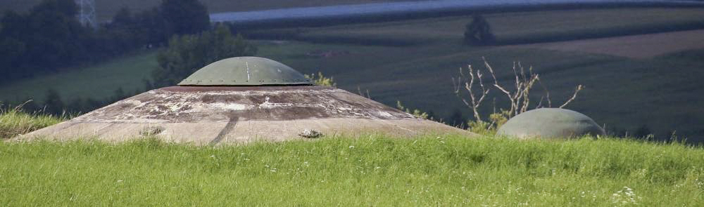 Ligne Maginot - SCHOENENBOURG - (Ouvrage d'artillerie) - Bloc 2
Tourelle de mitrailleuses