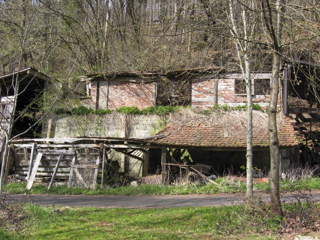 Ligne Maginot - MOULIN DE MONTBRONN (SF ROHRBACH) - (PC de Secteur) - Le blockhaus bétonné surmonté d'un bâtiment en briques avec trois bureaux