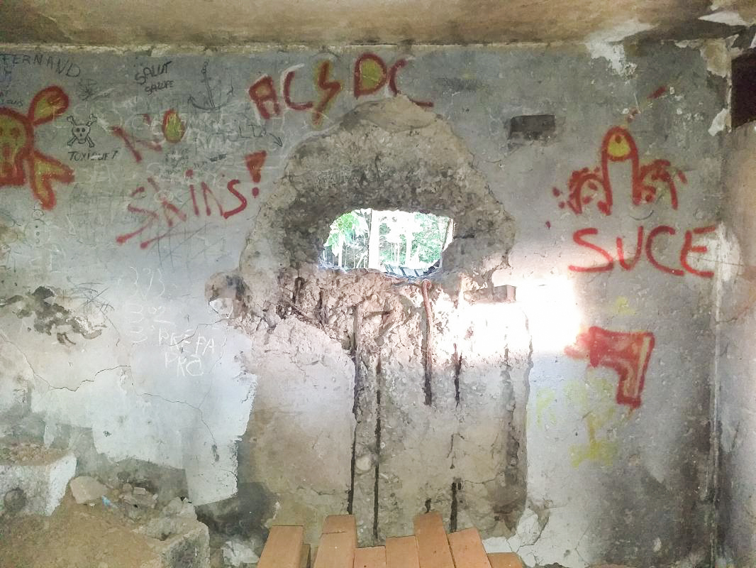 Ligne Maginot - OBERSEEBACH EST - (Blockhaus pour canon) - Créneau sud-est