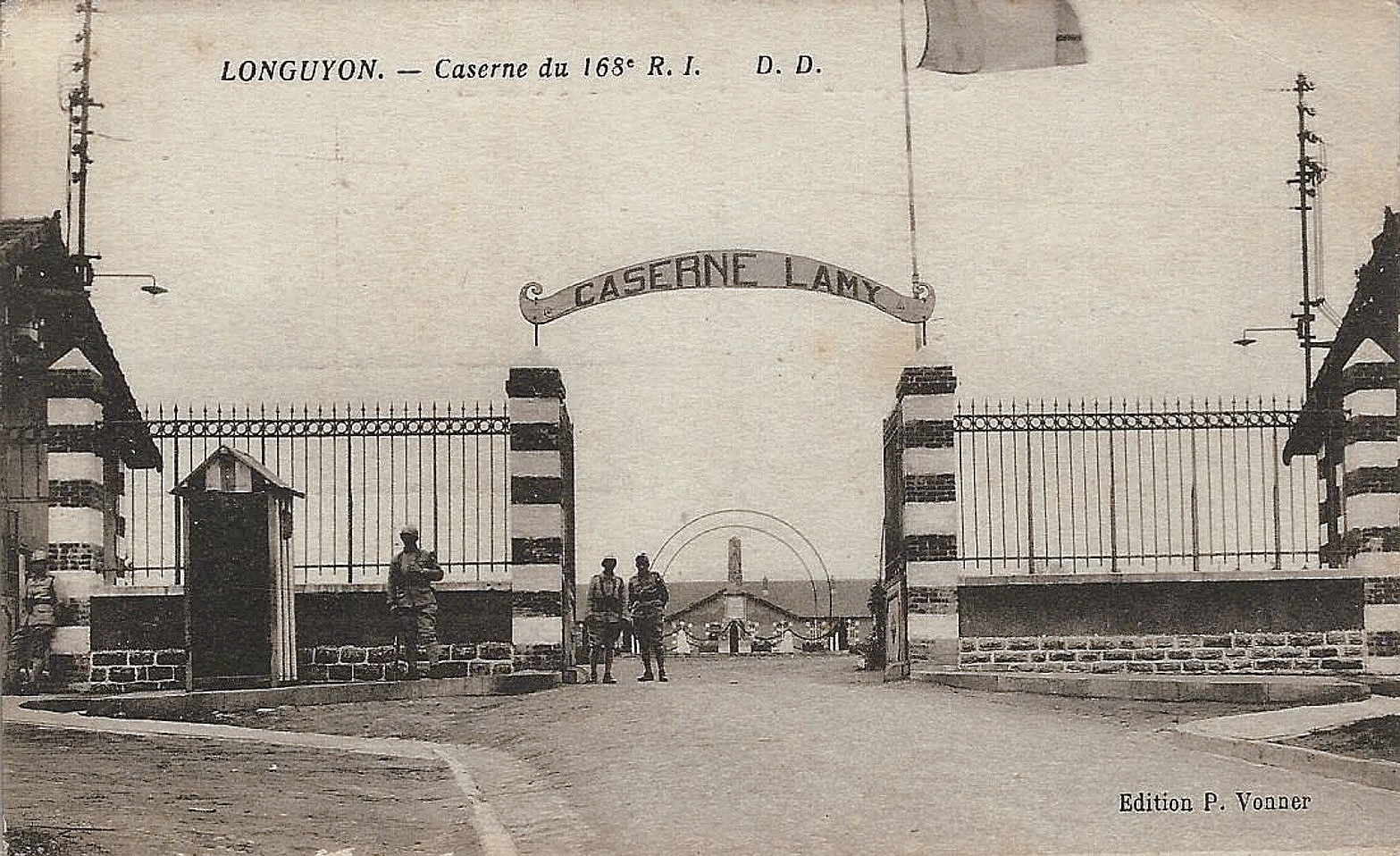 Ligne Maginot - LONGUYON - CASERNE LAMY - (Camp de sureté) - LONGUYON
Entrée de la caserne Lamy du 168° RI