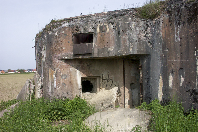 Ligne Maginot - 15bis/3 - BETTENHOFFEN (Casemate d'infanterie - double) - Entrée