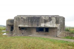 Ligne Maginot - Blockhaus MC21 - MC29B - Vue sur les créneaux de la façade Est