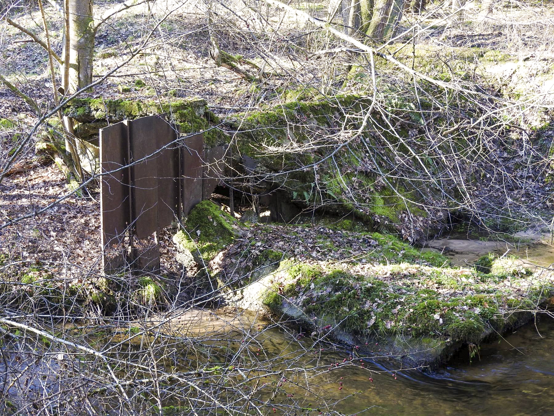 Ligne Maginot - GRAFENWEIHER Centre (Barrage 06) - (Inondation défensive) - Un deuxième seuil en avant de la casemate de Grafenweiher Est