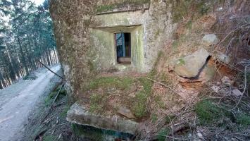 Ligne Maginot - FM77 - BETZENTHAL 4 - (Blockhaus pour arme infanterie) - Détail du créneau frontal 