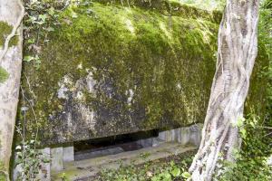 Ligne Maginot - KOETZINGUE 2 (Blockhaus pour canon) - Créneau de tir orienté vers l'est, dans le fond de vallée vers Waltenheim