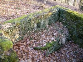 Ligne Maginot - CHATEAU NEUF 3 (Blockhaus pour arme infanterie) - Le créneau et sa tablette bétonnée