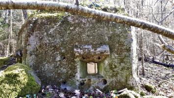 Ligne Maginot - FM10 - HIRTENMATT 2 - (Blockhaus pour arme infanterie) - Créneau latéral gauche