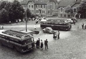 Ligne Maginot - LANGENSOULTZBACH - (Camp de sureté) - Les colonies de vacances 
La visite des parents
Photo prise entre 1955 et 1961