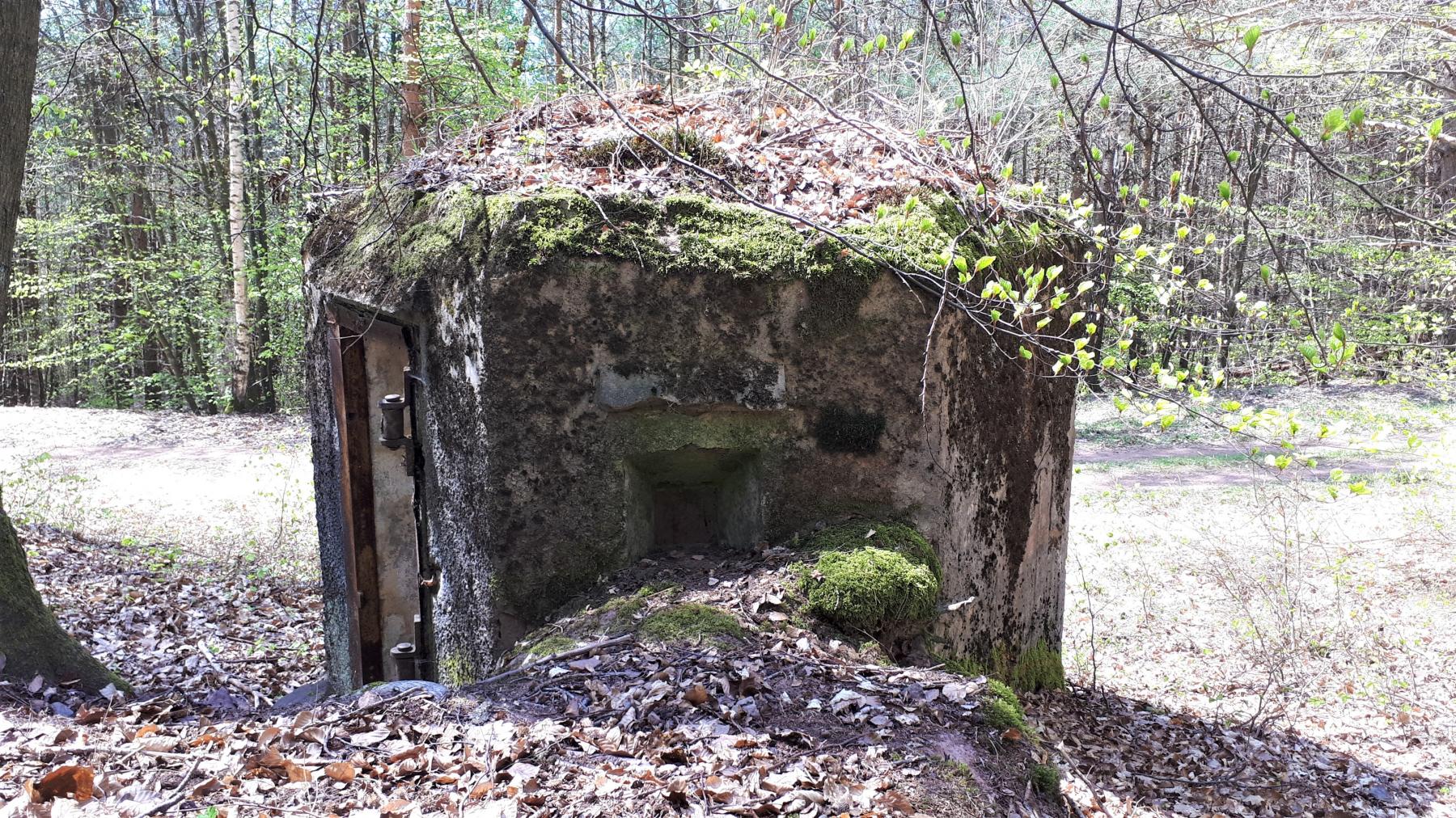 Ligne Maginot - FM45 - NONNENHARDT CENTRE 2 - (Blockhaus pour arme infanterie) - Créneau droit