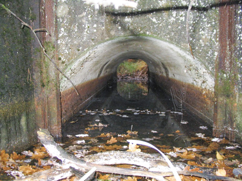 Ligne Maginot - ROTHENBOURG Ouest (Barrage 03) (Inondation défensive) - Détail du dispositif de vidange passant sous la digue